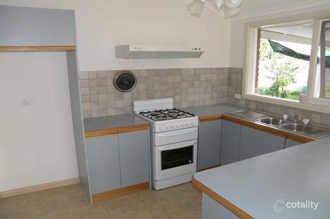 Property photo of 2 Budgeree Place Hoppers Crossing VIC 3029