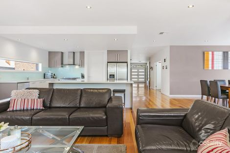 Property photo of 3 Lomandra Avenue Hamlyn Heights VIC 3215