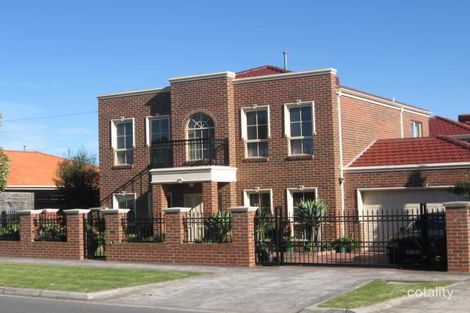 87 Pine St, Reservoir, VIC 3073