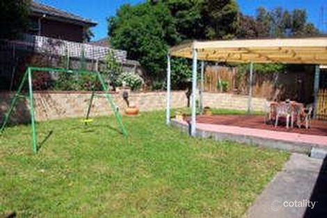Property photo of 27 Ian Grove Mount Waverley VIC 3149