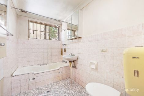 Property photo of 2/4 Shadforth Street Wiley Park NSW 2195