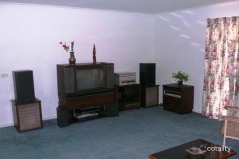 Property photo of 17 Whitehead Court Altona Meadows VIC 3028