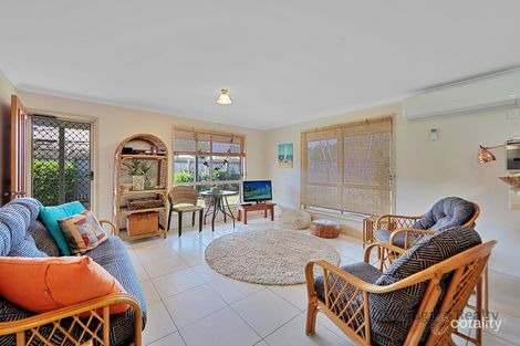 1 Seventh Ave, Woodgate, QLD 4660