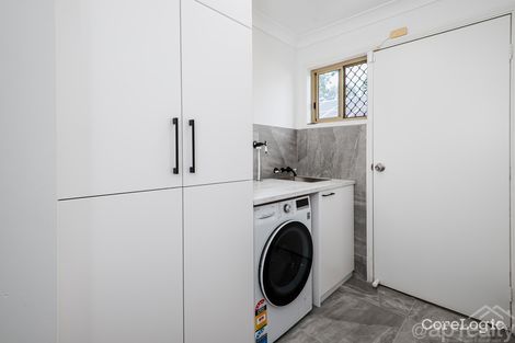 Property photo of 37 Ponderosa Place Forest Lake QLD 4078