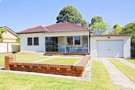 13 Quest Ave, Carramar, NSW 2163