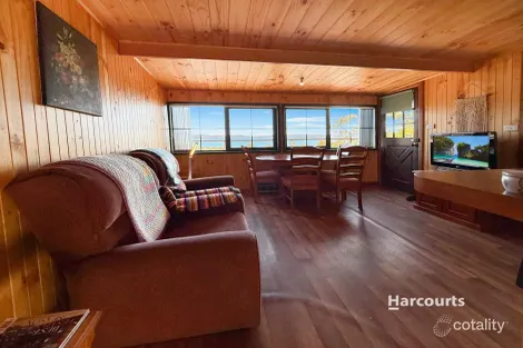 Property photo of 1 Johnstone Road Doctors Point TAS 7304