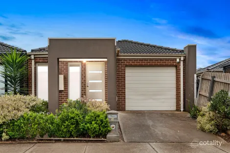 36 MAPLETON BVD, MELTON SOUTH, VIC 3338
