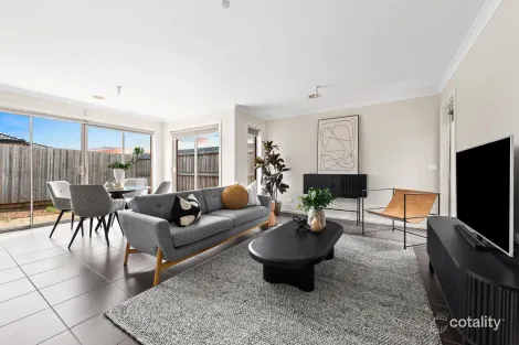 Property photo of 36 Mapleton Boulevard Melton South VIC 3338