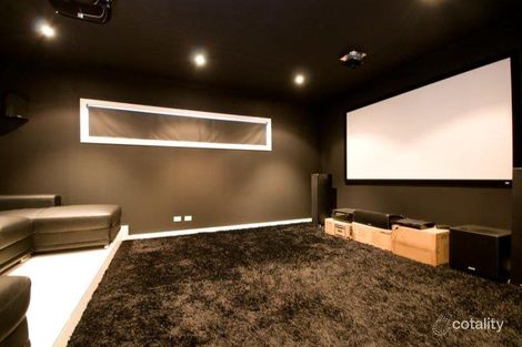 Property photo of 48 Serendip Crescent Greenvale VIC 3059