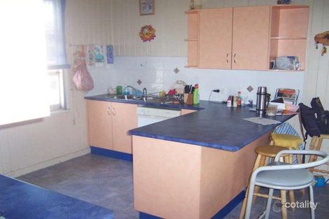 Property photo of 23 Brooks Street Emerald QLD 4720