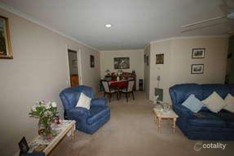 Property photo of 5 Bradley Way Cranbourne West VIC 3977