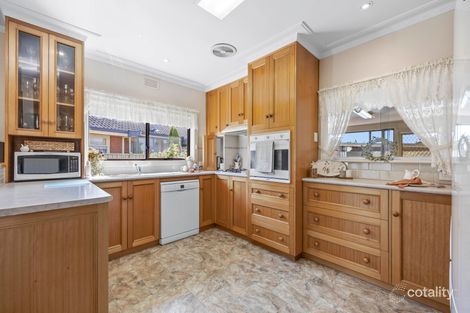 Property photo of 16 Ercil Street Wendouree VIC 3355