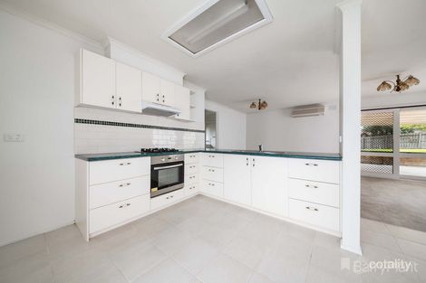Property photo of 3 Vine Court Narre Warren VIC 3805