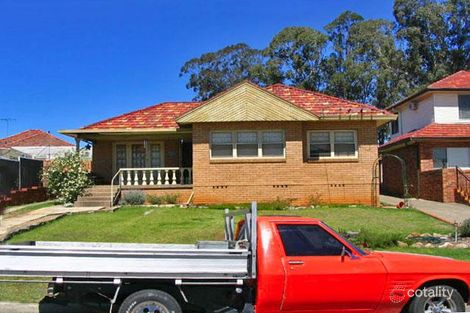 2 Lynette Cres, South Wentworthville, NSW 2145