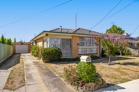 Property photo of 16 Ercil Street Wendouree VIC 3355