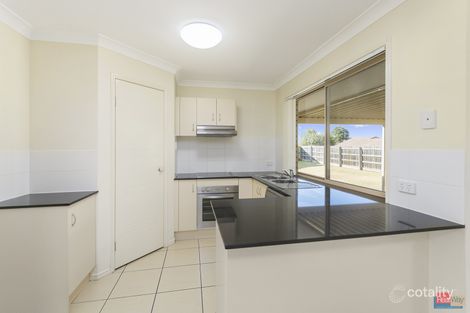 Property photo of 11 Jene Court Flinders View QLD 4305