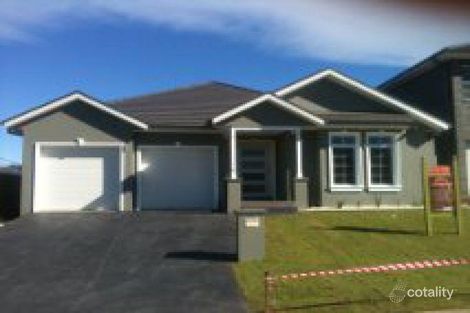 35 Young Cct, Elderslie, NSW 2570