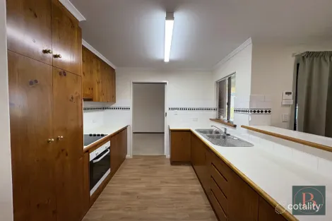 Property photo of 5 Peridot Close Highbury SA 5089