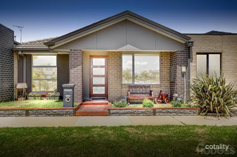 Property photo of 4 Powlett Street Werribee VIC 3030