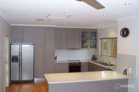 Property photo of 6 Lewis Place Emerald QLD 4720