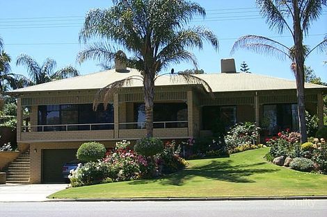 40 Redmond St, Salter Point, WA 6152