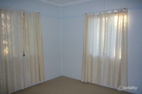 Property photo of 26 Grenadier Circle Ebbw Vale QLD 4304
