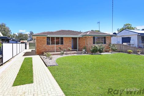 Property photo of 17 Kewalo Avenue Budgewoi NSW 2262