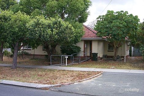 22 Downey Dr, Manning, WA 6152