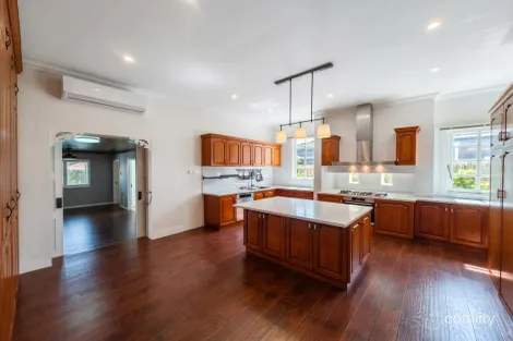 Property photo of 20 Newham Grove Ormond VIC 3204