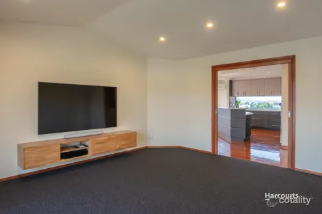 Property photo of 19 Malachi Drive Kingston TAS 7050