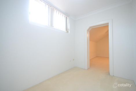 Property photo of 4/241-243 Old Windsor Road Old Toongabbie NSW 2146