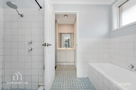 Property photo of 19 Risdon Crescent Kariong NSW 2250