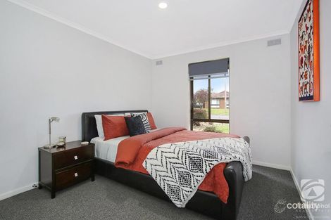 Property photo of 10 Jade Court West Wodonga VIC 3690