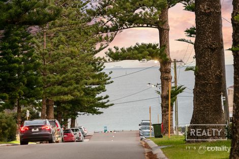 Property photo of 4/18 Flora Terrace Watermans Bay WA 6020