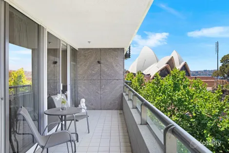 1 Macquarie St, Sydney, NSW 2000