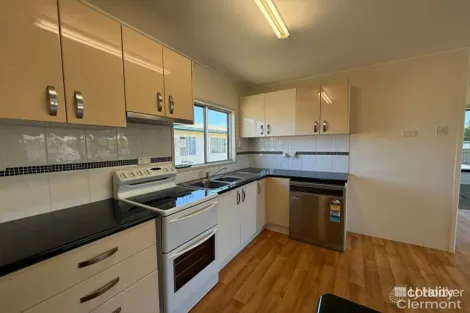 Property photo of 86 Daintree Street Clermont QLD 4721