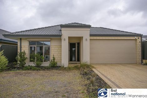 4 Dillwynia Bend, Banksia Grove, WA 6031