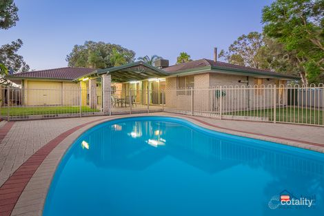 4 Morgan Rd, Seville Grove, WA 6112