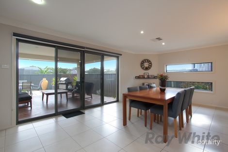 Property photo of 6 Paperbark Court Fern Bay NSW 2295