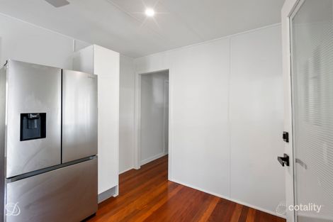 Property photo of 11 Cross Street Mitchelton QLD 4053