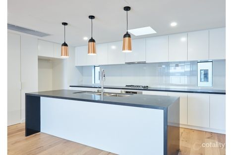 Property photo of 27 McCaffery Place Mordialloc VIC 3195