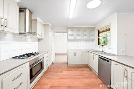 Property photo of 5 Helder Court Melton West VIC 3337