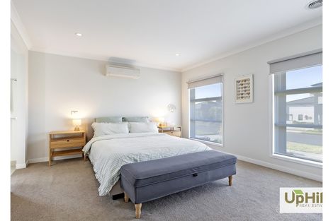 Property photo of 30 Shulze Drive Clyde North VIC 3978