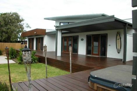 42 Ravenscliffe Rd, Shoalhaven Heads, NSW 2535