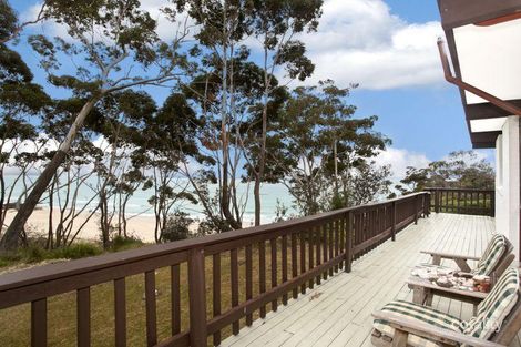 Property photo of 10 Surfers Avenue Narrawallee NSW 2539