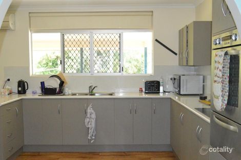 Property photo of 4 Douglas Murgon QLD 4605