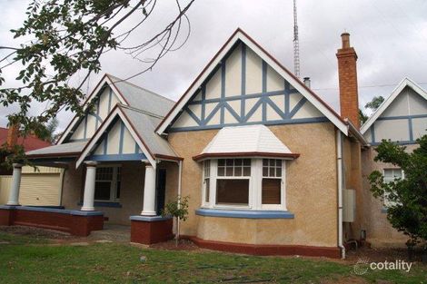 27 Peake Tce, Waikerie, SA 5330