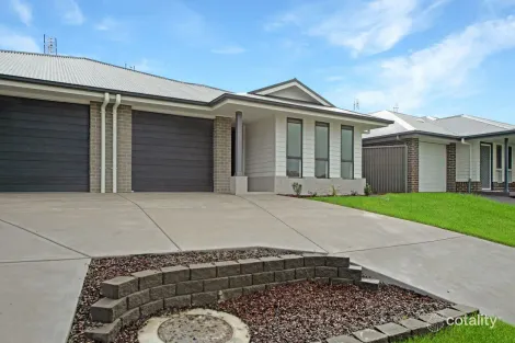 1/10 Thurlstone St, Farley, NSW 2320