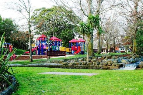 Property photo of 10 Charles Street Elsternwick VIC 3185