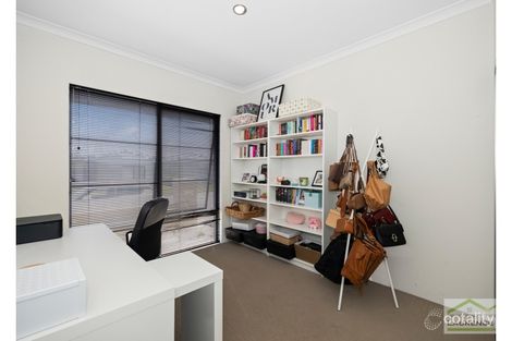 Property photo of 12 Saunton Way Ridgewood WA 6030